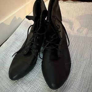 Brekelle boots